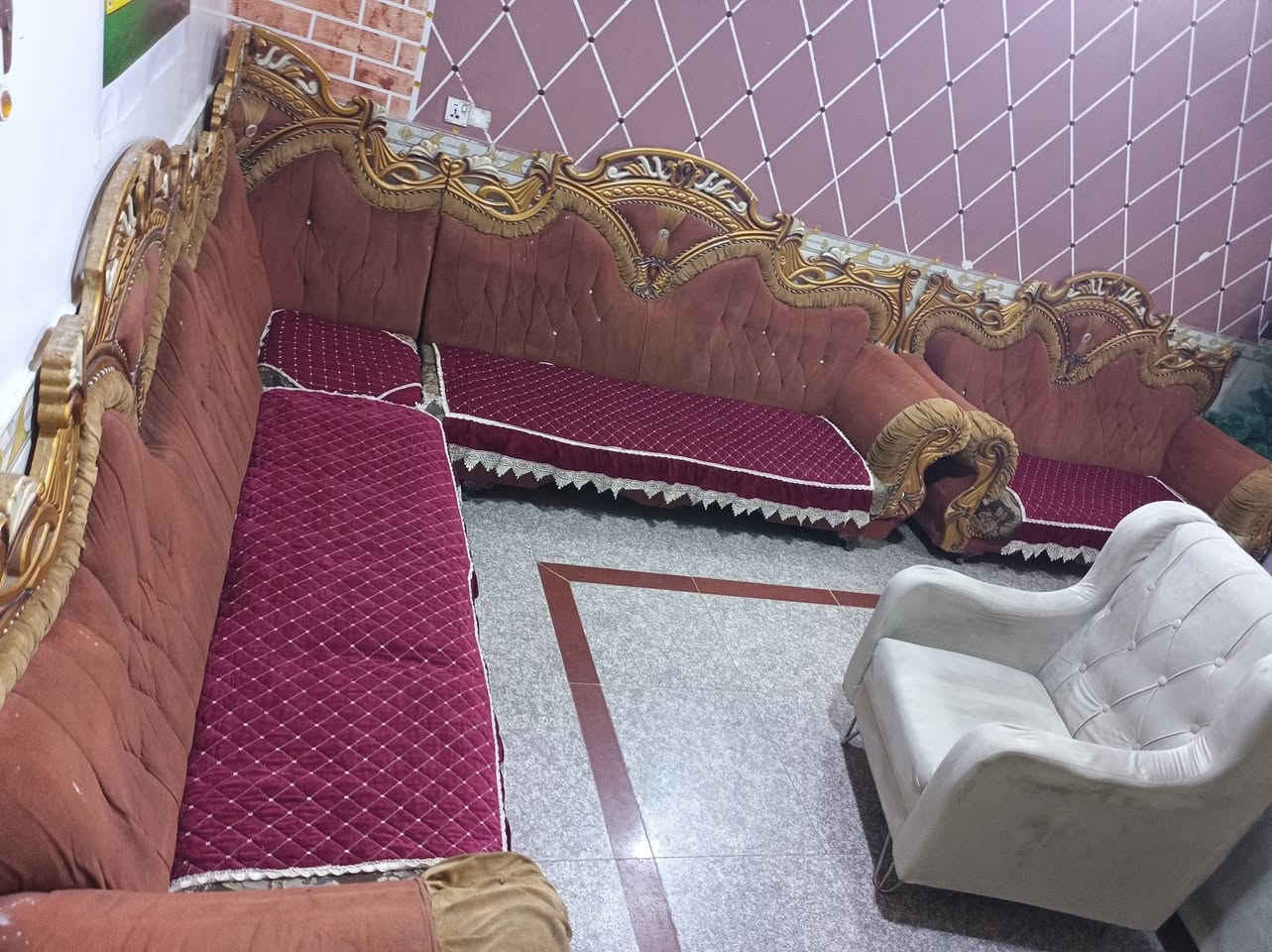 تخم ملكي تسكام 10مقاعد المكان الزهراء السعر 150وياه مفرش


**إذا كنت صاحب هذا الإعلان وتريد حذفه لأي سبب، رجاءا أرسل رسالة إلى الدعم الفني**