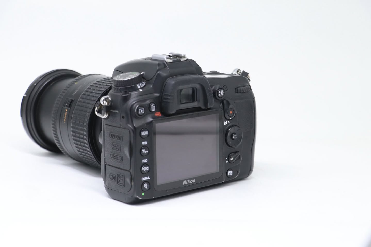 كأمره نيكون  (💣 ✨7000D 📸💣) نضافه 95/100 كامل ملحقات
📸
1- رام 32✅
2- حقيبه✅
3- حزام كتف✅
4- شاحنه اصليه ✅
5 بطاريه اصليه ✅ 
6- توصاله نقل صور ✅
يوجد توصيل كل العراق 🚚 السعر (⬅️390  الف ➡️) 
 ***********
