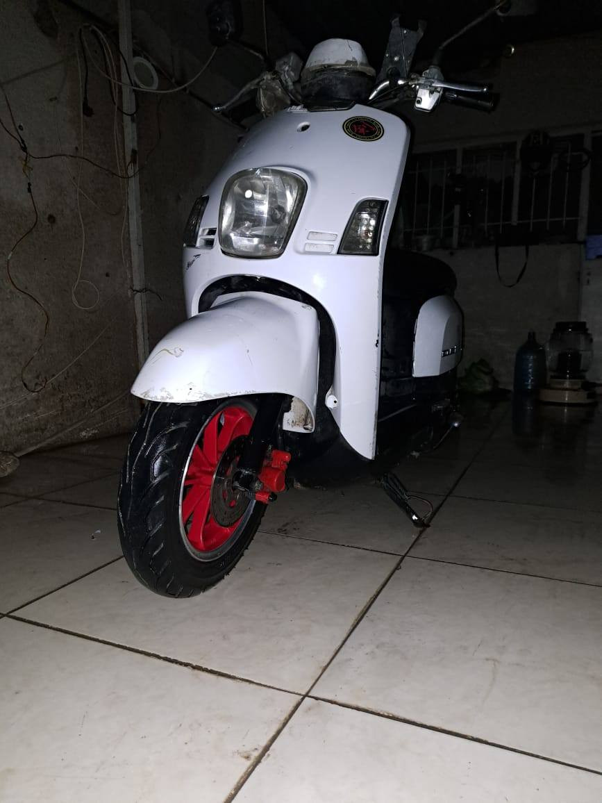 سلام عليكم بوليس كابريتر موديل2008 دراجه كفاله كهربائيات كله شغاله لايت زنون سعر ٥٥٠ وبيه مجال رقم*********** بي واتساب مكاني ديالى هبهب
