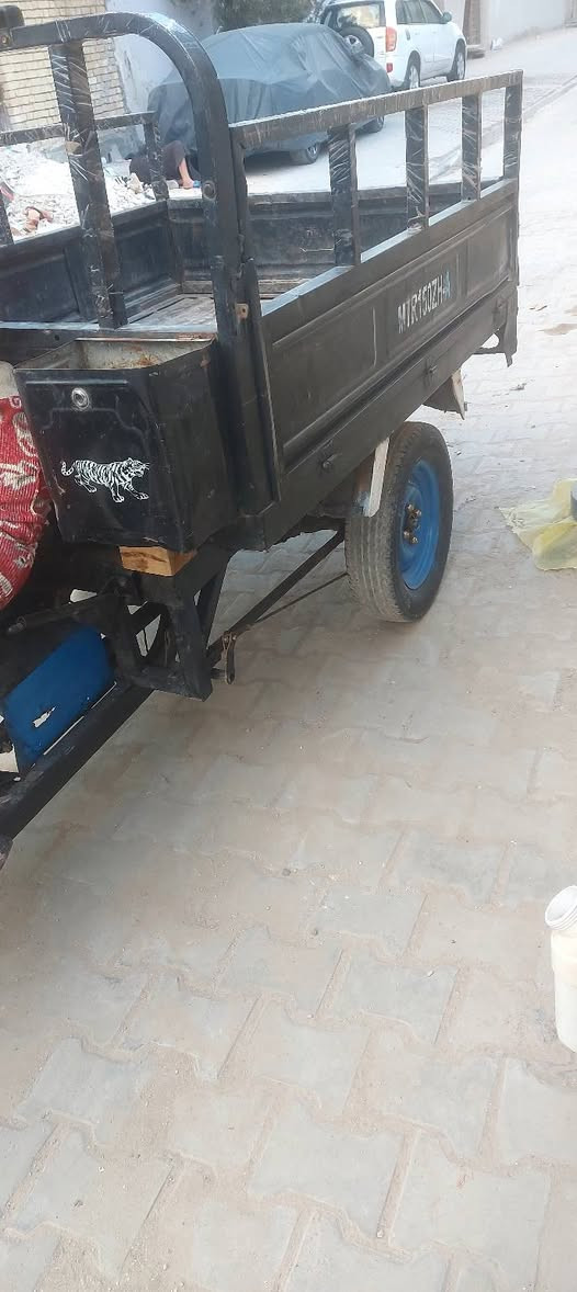 شباب ستوته كلك كلك للبيع نظيفه كهربايات شغاله هورنات شغاله بدي نظيف نكره سلف مكفوله من البوكه اتهدلك بيه الشراي يتصل ***********
