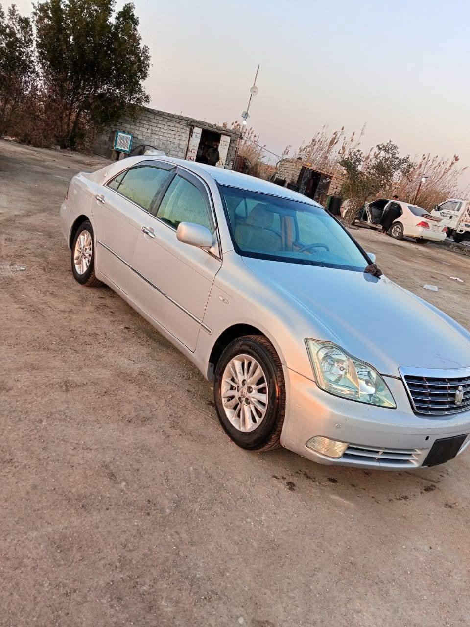 سياره دخول جديد من نوع شاهينه للبيع موديل ٢٠٠٦ كصه قماره فقط 
***********
