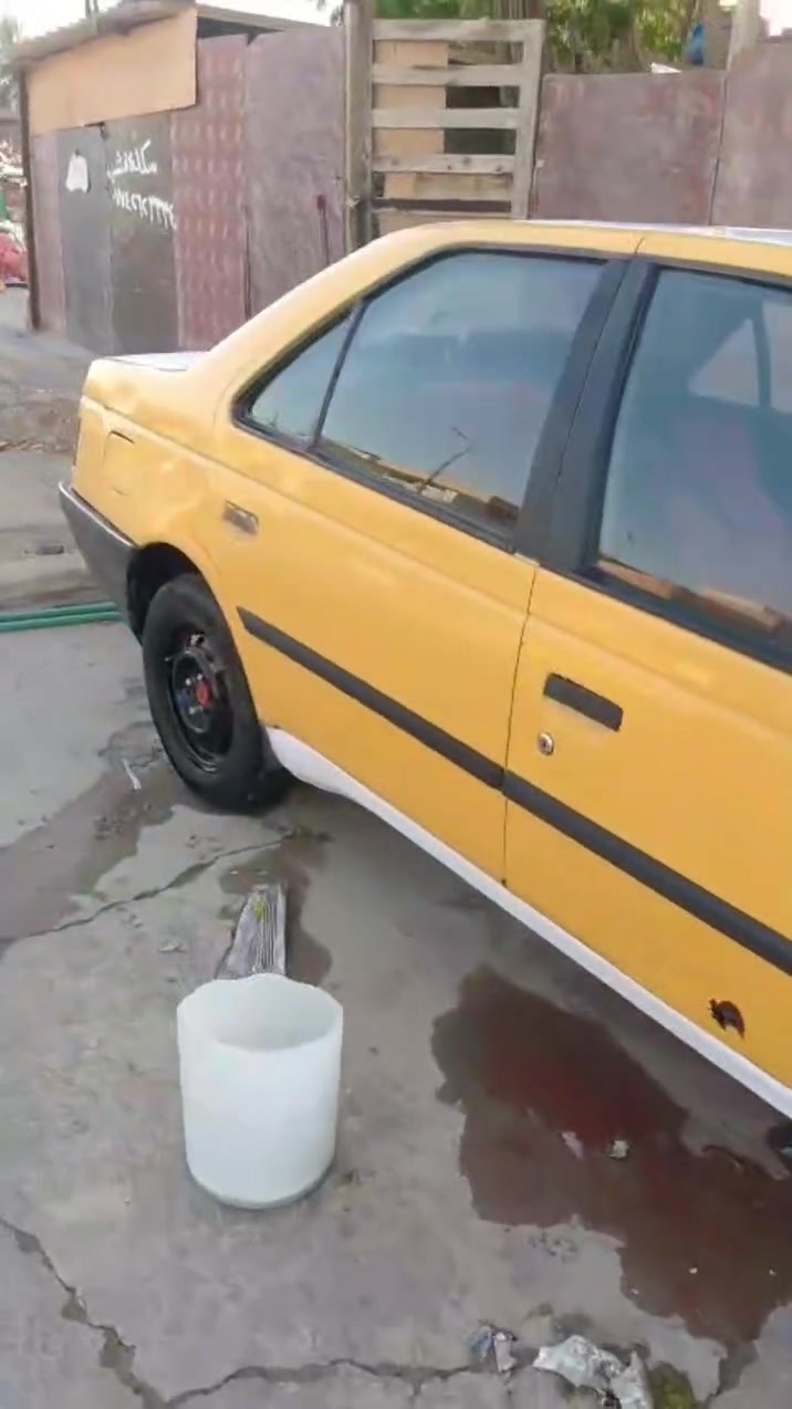 سيارة بيجو روا موديل 2009 سيارة جاهزة من كلشي تدفه تبريد اكسن جديد ثاني يوم تحويل رقم انكليزي مصفرة هيئة وغرامات سنويه لل 30 
سعر السيارة 25 وبيعه مجال بسيط
***********
