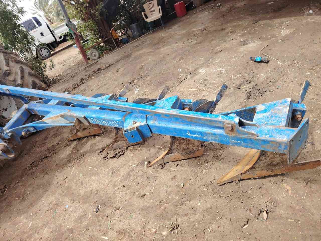 السلام عليكم
فدان حدادي حجم 14 رباعي للبيع مكفول من الطك واللحيم شرط الكراب حدادة حميد الخميسية مكان بابل القاسم للاستفسار الاتصال على الرقم ***********
