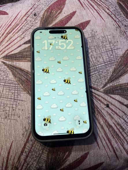 ايفون ١٦ برو ماكس سعر قفل ٧٠٠ 
بطاريه ١٠٠ عدد دورات ٦٣ ذاكره ٢٥٦ جهاز جديد مبدل شاشه ومفتوح تخطي مكاني بغداد الدوره ‭٠٧٧٣ ٦٤٠ ٠٦٥٨‬
