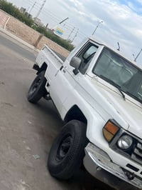 لاندكروز • ١٩٨٨ • رقم بغداد