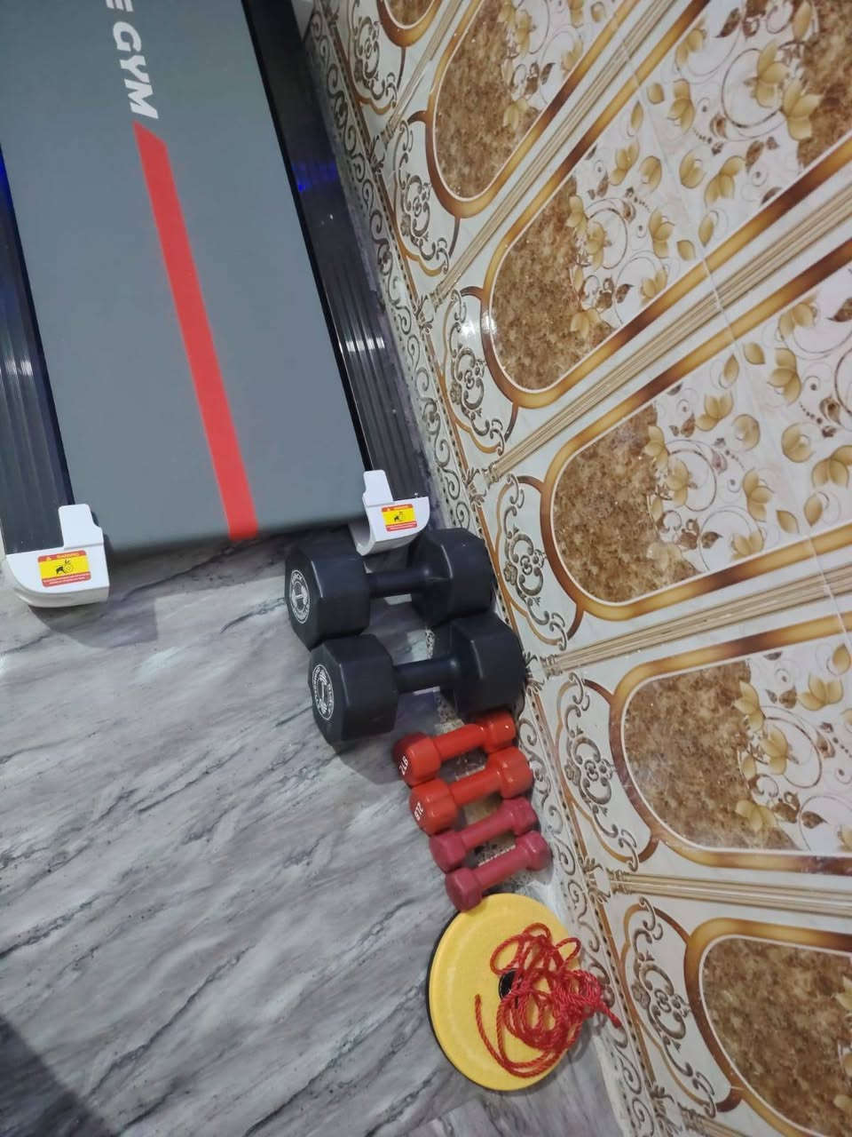 للبيع جبلي شخط مابي صار شهر من اخذنا بلكارتونه امانة الله يمكن استعمال مرة لو 3رايدته 450🐢🐢اتصال ع رقم 📱 بي واتساب ***********
