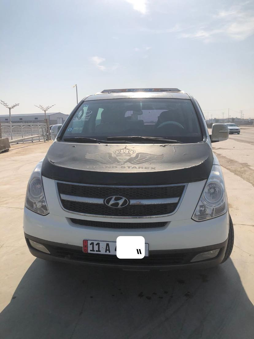 السلام عليكم
السلام عليكم 
ستاركس 2012 مفتوح كير عادي 
تخم تاير جديد تدفئه تبريد 
بم كهربائي دواخل بلادي 
رقم بغداد دولي ب اسمي 
مصفرة هيئة وخط وبحث
مكاني بسمايا 
رقم الهاتف  
***********
