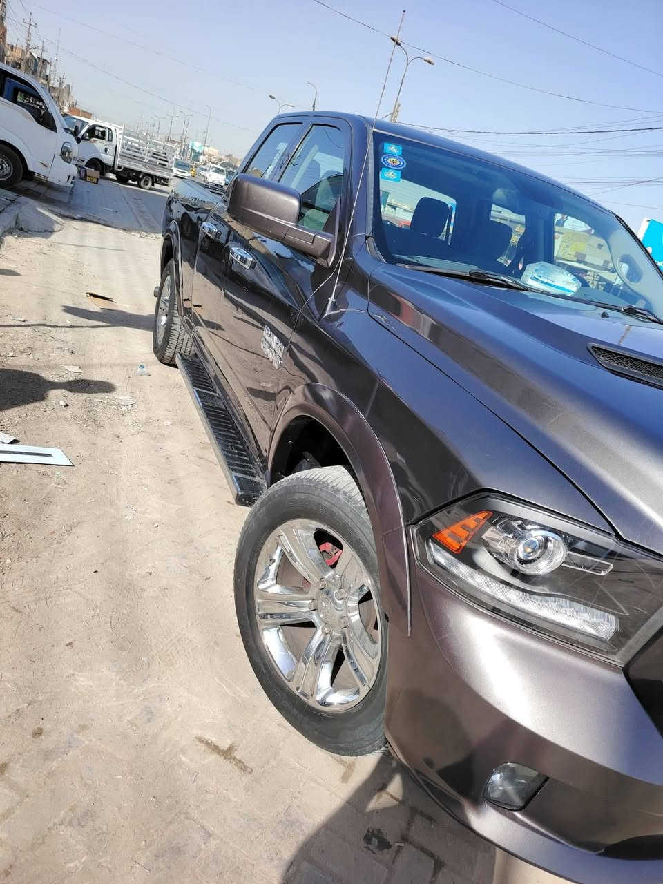 اسلام عليكم اريد امراوس اباب طويل بدي صقير  رقمه بغداد دولي رقم تليفون
***********
