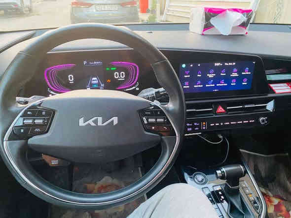 ياالله
للبيع كيا نيرو 2023 رقم بغداد 
الضرر :- جاملغ امامي جهة السايق ودعاميه الاماميه و بدون دواخل ضربته كلش حلوه وهنا بيه الباب 

محرك 1600- v4
ماشيه: - 74  km قابل للزياده 

2 انظمه قياده سبورت ايكو 
---- موصفات SX
(كشن جلد-كشن كهربائي -كشن هيتر-حساسات اماميه وخلفيه-كاميرا خلفيه-شاشه كبيره-تشغيل عن بعد-رادار-كروز سرعه-اشارات مرايا-اشارات ترحيب-ليدات اماميه-ماوس تحكم شاشه-بصمه تشغيل-بصمه ابواب)
وباقي مواصفات 
تبريد ثلجج قطعتين ❄
كير محرك صدر كله جديد وضع شركه 
كيره كفاله
مكان سياره بغداد
🔴السعر 16500$
165 ورقه 
الاستفسار اتصال ع رقم
***********
عبدالله
