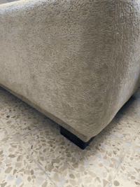 تخم كورنر من فينيسيا العامريه اخذته ب950 قبل شهر ومرهم عالمكان الي اري...