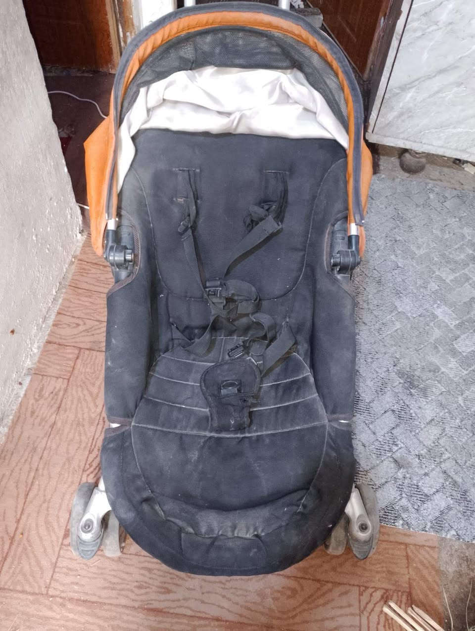 عربانه هيه منام هيه جلوس سعره75تواصل ع رقم.. *********** كربلاء, العراق
