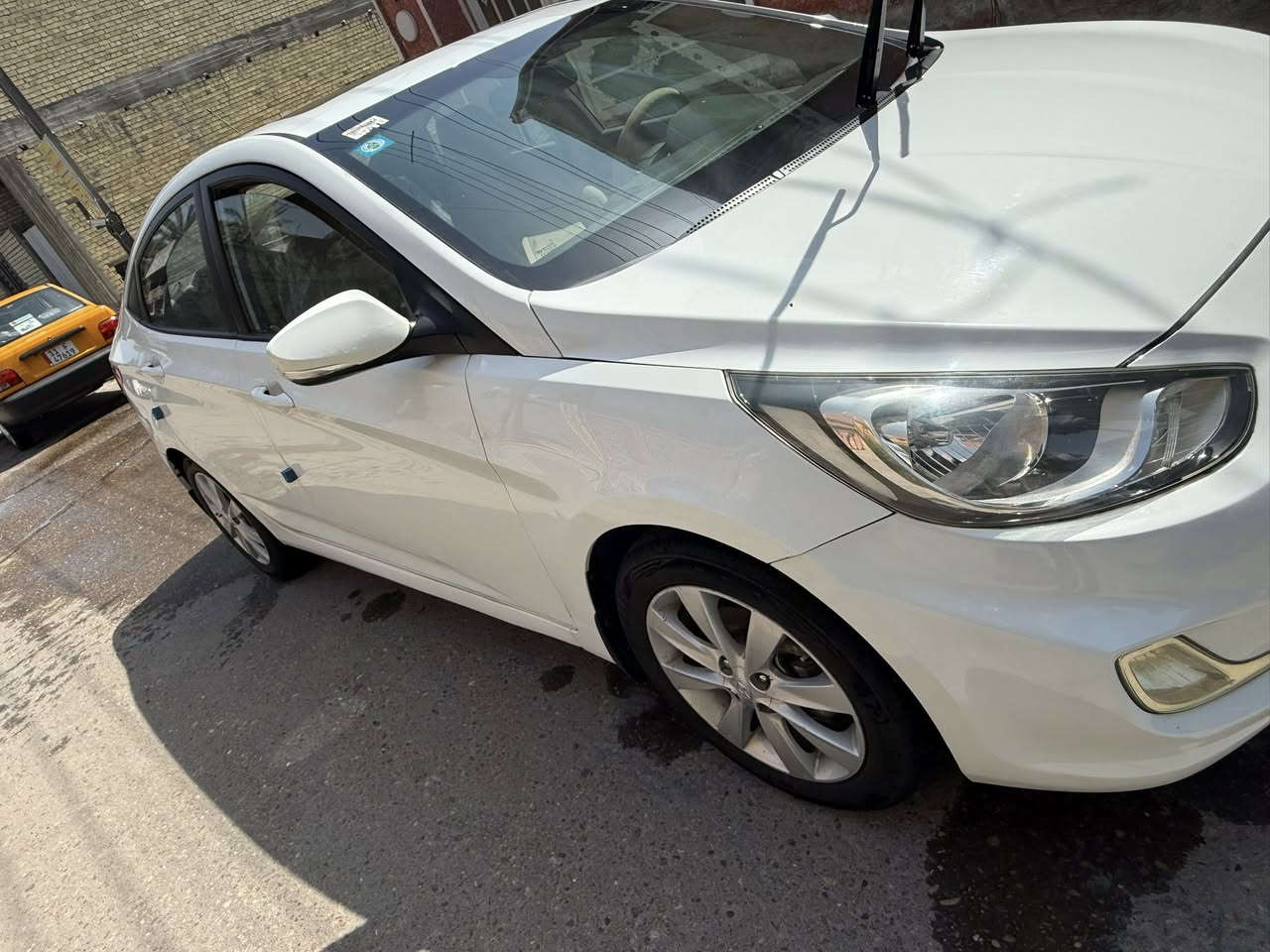 ‏أكسنت 2014خليجية فتحة شاشة وكامره ويل كب 16 ماشي 181 باسمي رقم جديد بغداد مكان السيارة بغداد الكريعات حجم محرك1600
‏***********
