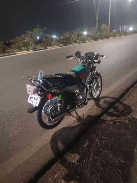 سلام عليكم دراجة البيع زيرو صارلهة شهرين من منزلهة مكين فول نضافة كلشي ماناقصها استفسار واتساب ***********
