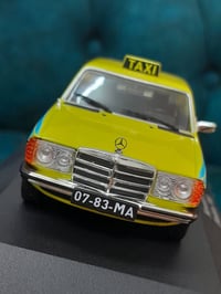 مقاس ٤٣ • توصيل