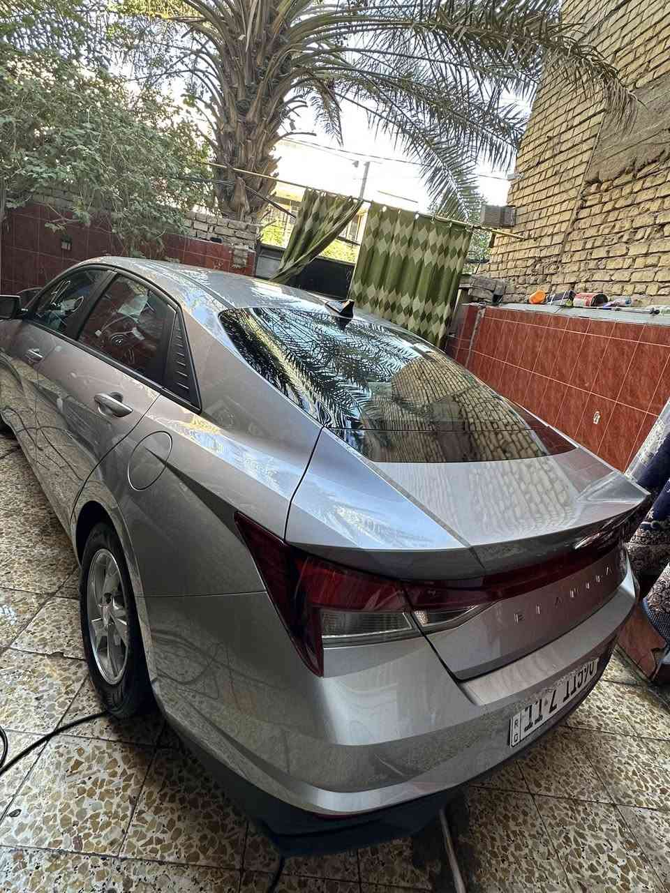 يالله 
السلام عليكم 

النترا ٢٣ 
حادثها جاملغ وبنيد وراجعات نفسهن سياره ليبل واحد حت باتريها ليبلها 
سياره جديده ماشيه ٤١ الف km
رقم بغداد ب اسمي 
بيها طخه بالباب الوره والدعاميه خالعه ما مسويها يحتاجلها فايبر كلاس 

١٥٠ وبيها مجال مكاني بغداد الشعله 
***********
