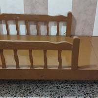 سرير أطفال • مدينة الصدر بغداد • ٦٠×١٧٠