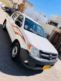 هايلكس • ٢٠٠٨ • ٢٤٠ ألف