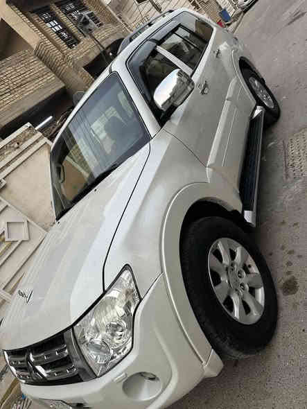 باجيرو حبتور ٢٠١٣ بغداد 
فول مواصفات ١/١ معروفه 
+ملتزم بلصيانه الدوريه علاوظع الشركه
ماشيه ١٢٧ الف كم فقط
كفاله عدا باب السائق جزء منه مصبوغ  الباقي مكفول 
مكينه +كير بلادي مامفتوحات
 ***********
السعر ١٧٢ ورقه
