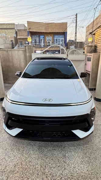 كونا  N  لاين  شكل الجديد  موديل 24  ماشية 11 ميل   ( فول موصفات 1/1 )  رقم بغداد حادثها بسيط جدا دعاميه فقط تم تبديلها نفس اللون باقي السياره  (بدون صبغ  بدون تبديل) صور الحادث مرفقة محرك  1600   تيربو  السياره جديده وما بيها نقصص
 السعر  198$  وبيها مجال بسيط جدآ ( رقم بغداد) 
مكاني بغداد الكرخ حي العامل ***********
