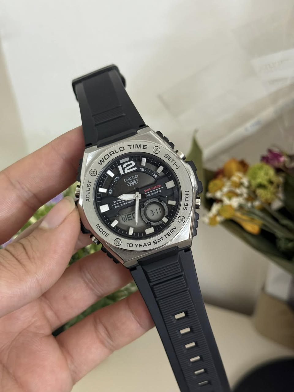 سلام عليكم عندي 4 ساعات 
٣ كاسيو 
وحدة بولو 
جديدات نظافه 90% 
والكاسيو السودة جديدة مملبوسة 
بس الربر بيها شخطه ب جامة 
قيم وأخذ  وبالعافية


**إذا كنت صاحب هذا الإعلان وتريد حذفه لأي سبب، رجاءا أرسل رسالة إلى الدعم الفني**