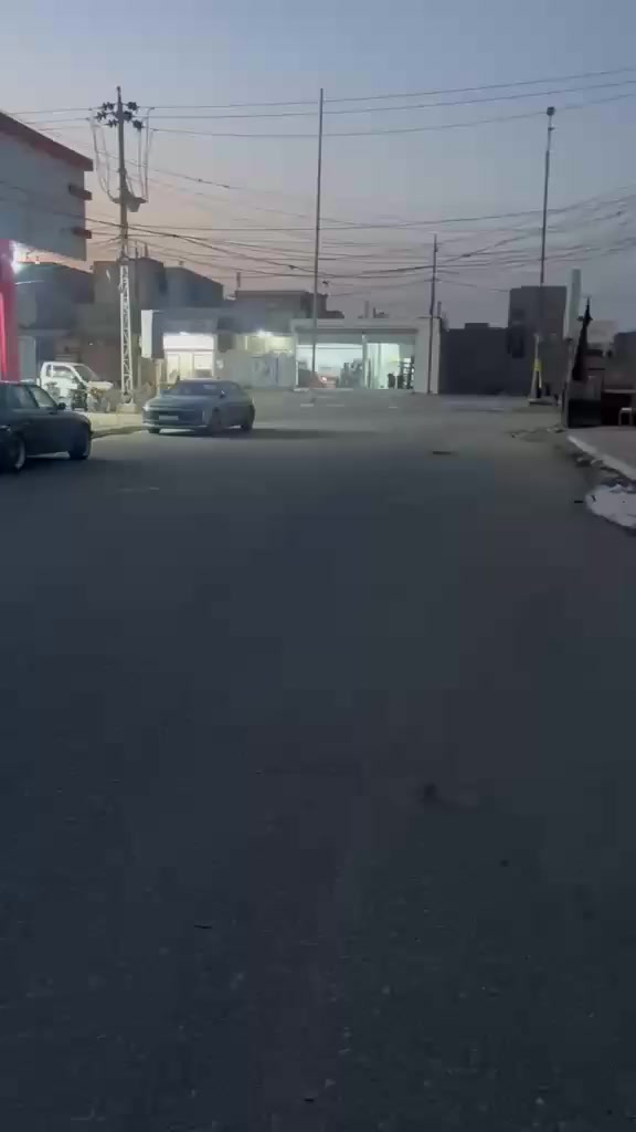 دار للبيع المساحة ١١٨م
طابو صرف الواجهه ١٠/٧٧
النزال ١١م
كربلاء الامن الداخلي  الجمعيه 
خدمات كامله ماء مجاري تبليط مقرنص 
بناء حديث ٢٠٢٦درجه اولئ طابقين مطلوب اسكان 
التفاصيل حسب الاتفاق ***********
