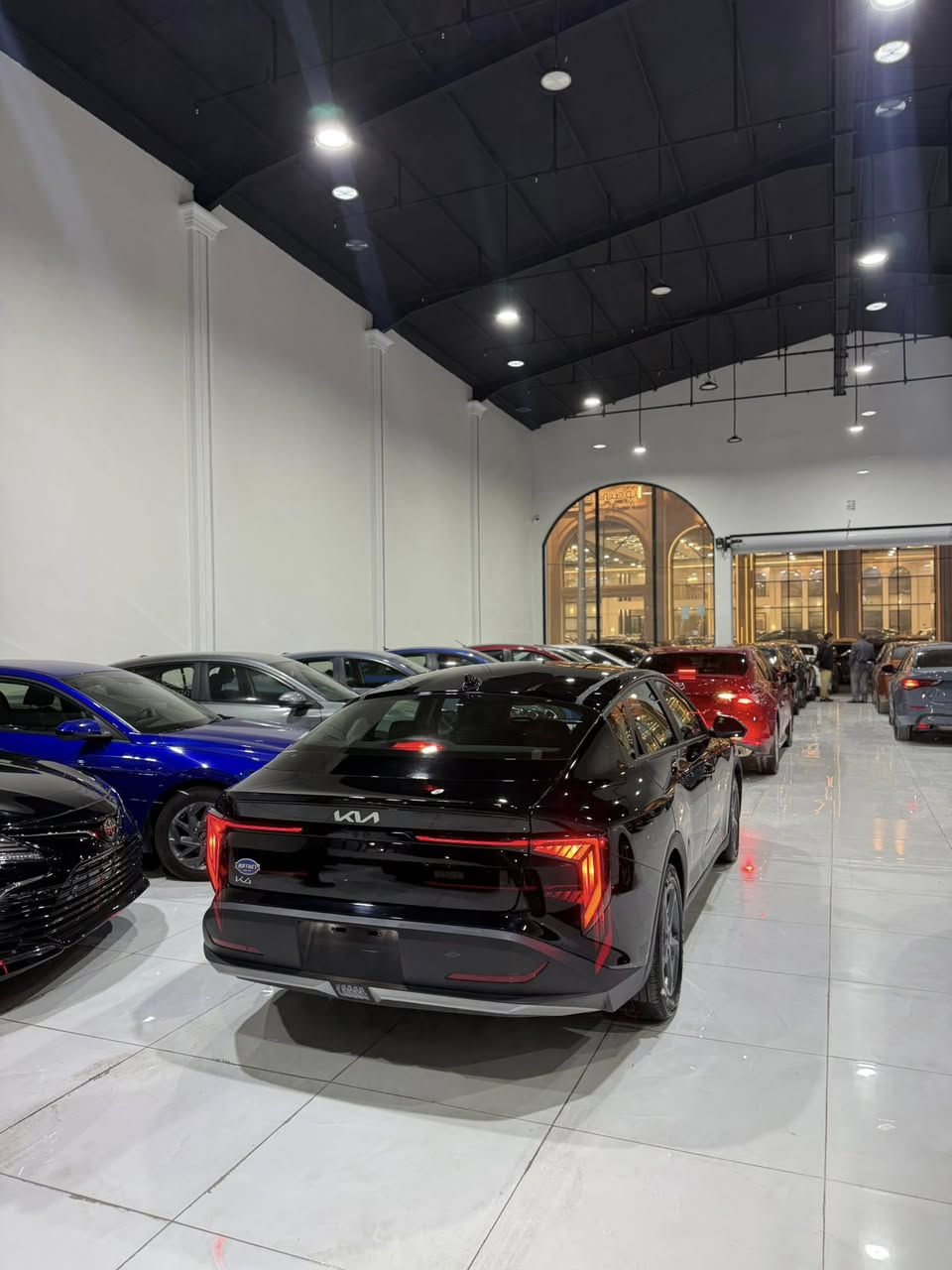 السلام عليكم 
للبيع كيا فور اسود 2025 LX
محرك 20 دوش
ماشي 1 الف ميل ينعي بعدها زيرو 
سيارة بس بنيد صبغ بدون دواخل و بدون ارباك 
و بيها بقصه كلش صغير راس شاصي 
سياره بدون تعديل و كلير أمريكي شرط
سياره بدون رقم ترقيم شمالي فقط 
تكلفة رقم 11.5 ورقه نص 
ملاحظة صوار حادث موجوده في المنشور 

السعر 150 ورقه قفل قفل 🔒 
اي استفسار عن سيارة خاص مفتوح 
اخوكم ديار ابو عمر 
*********** واتساب 
***********
عنوان أربيل معارض السيارات شارع 100
