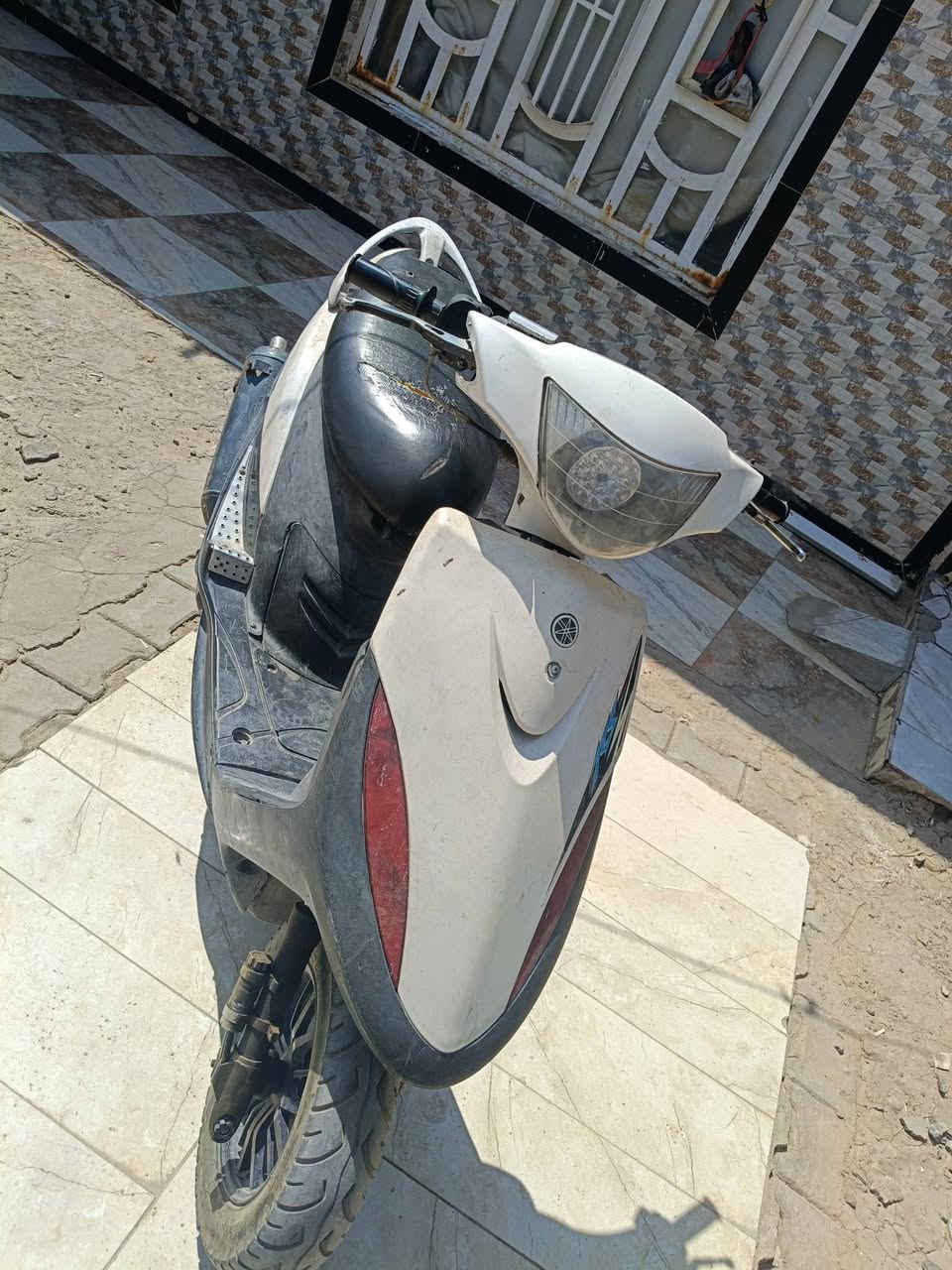 دراجه ماكس عدله لبيع مجفته شغل مضبوط مشي ونهضه حلوه رايدها 425 وبيها مجال  مكان النشوه لاستفسار رقم الهاتف ***********
