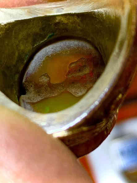 نوادر الؤبال السترالي طبيعي صياغة 
الفنان حسنين التميمي ذهب خليجي 21 

***********
