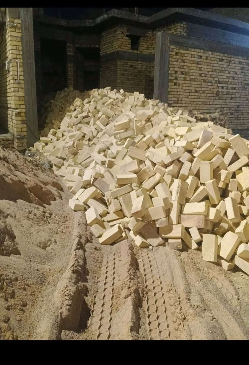 سلام عليكم طابوك الإصلاح طابوكه نظيفه شرط غالب ولون وركن وقوه وعدد 4250شرط الحساب سعر جوه سوك حسب المكان يوجد بلوك كهربائي درجه اولى شرط الفحص موجود خاص واساب نتصال***********

