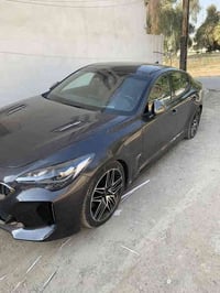 كيا ستنكر موديل 23 دخول جديد ماشيه 28ميل  مرقم بغداد باسمي مكينه 6 سيا...