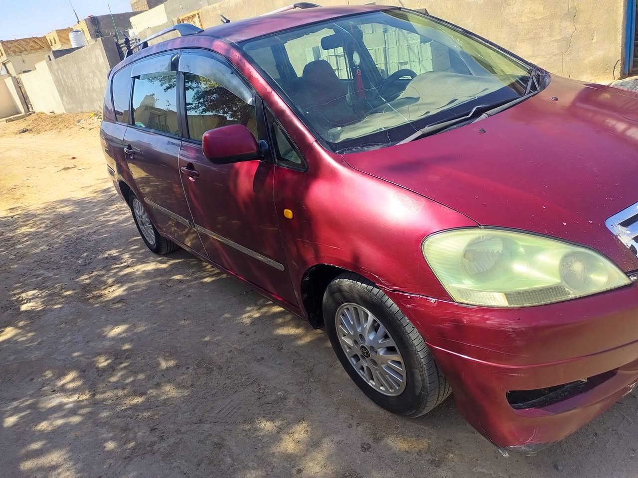 سياره للبيع ابصم
السعر 85 المكان البصره سفوان 
رقم الهاتف )***********
