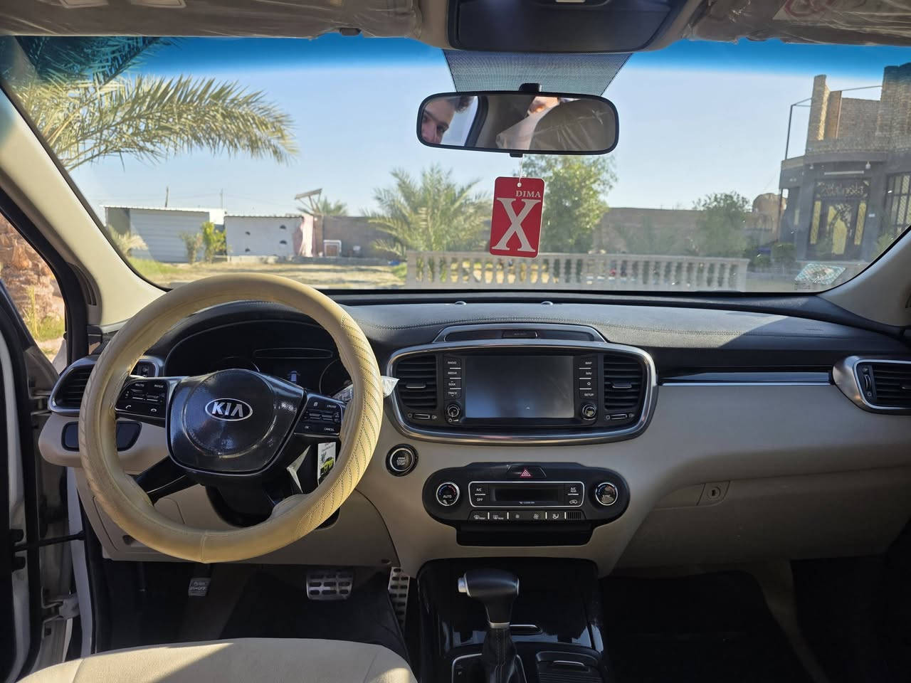 سورنتو 2020
فول مواصفات عدا البنوراما 
تشغيل بصمه 
حساسات امامي وخلفي  
تحويل مباشر 
السعر ٢٦٥  وبيها مجال
العنوان الانبار فلوجه 
***********
