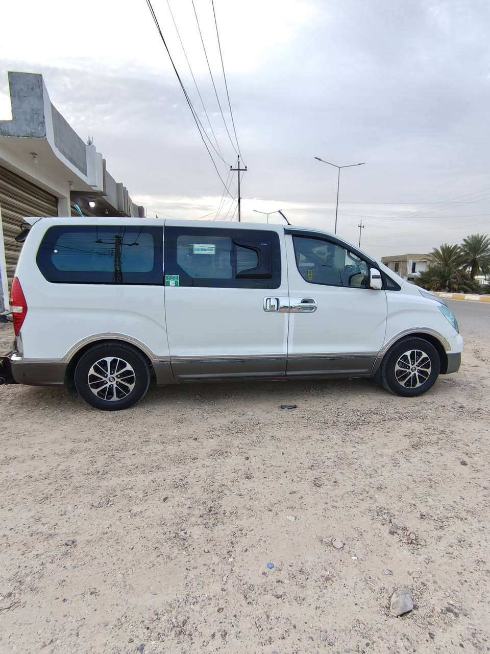 سلام عليكم للبيع ستاركس موديل 2010 رقم بغداد سياره مكفوله كفاله عدا شخط باب سلايت فوك نيكل فقط مكفوله من صبغ وضربه سياره جاهزه من كلشي بجم 16 درع خلفي ويل Vip +دوشمه تنته وكشنات وارضيه سياره جاهزه من كلشي الف ماتصرف عليه محرك كير صدر تبريد كله شغال السعر 160بيه مجال الاتصال ‏‪0787 900 7162‬‏ مكان سياره الانبار الرمادي جويبه
