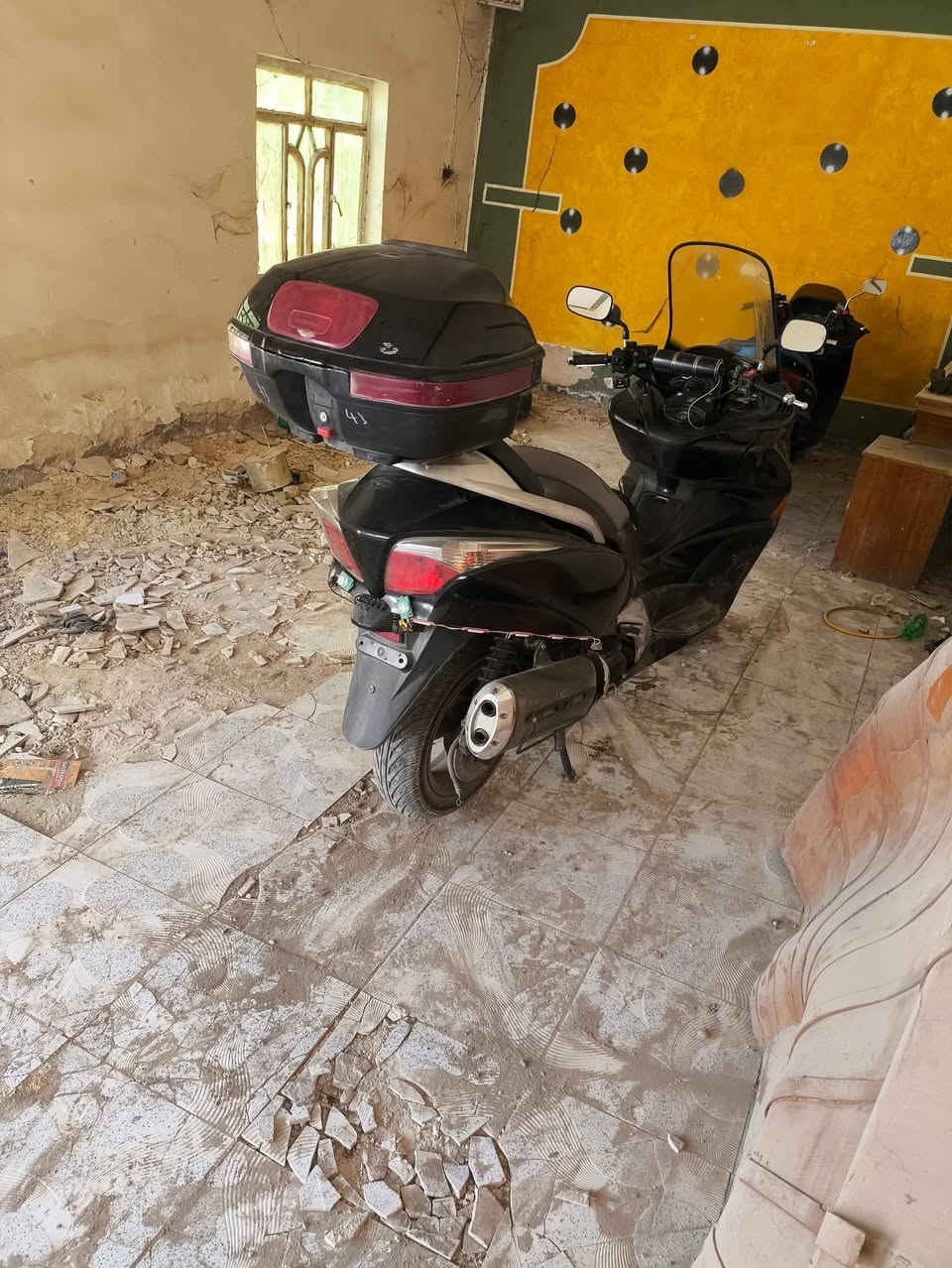 السلام عليكم دراجة سلفر ونج مكفوله محرك 600مراوس بفورزه 010نظيفة مكاني حله


**إذا كنت صاحب هذا الإعلان وتريد حذفه لأي سبب، رجاءا أرسل رسالة إلى الدعم الفني**