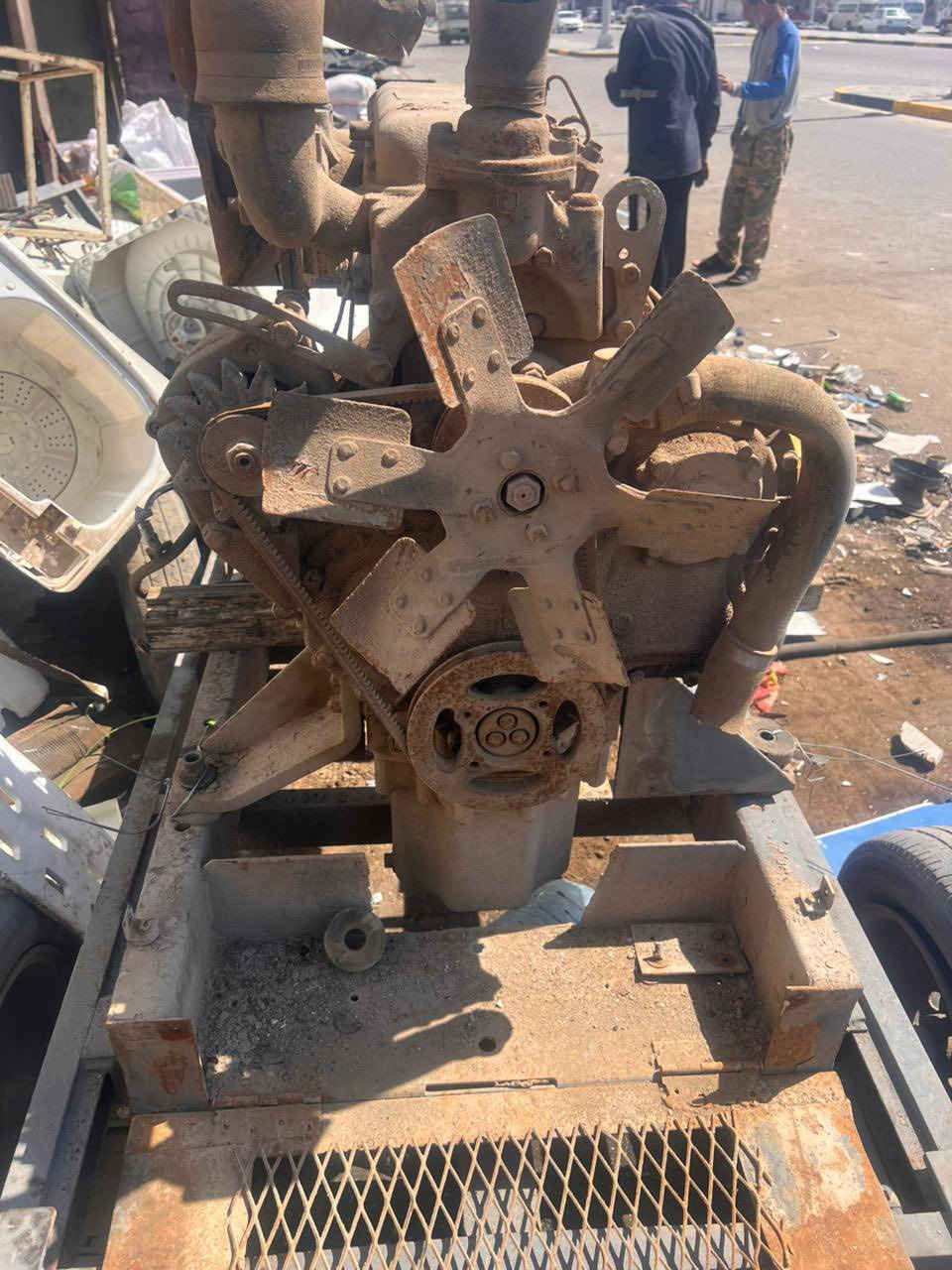 السلام عليكم   لسعر    ١٢$ ورقة  عدد  ٢ الوحد   

محركات  بيركنز   ٤. سلندر   ستيراد وربي

***********
***********
