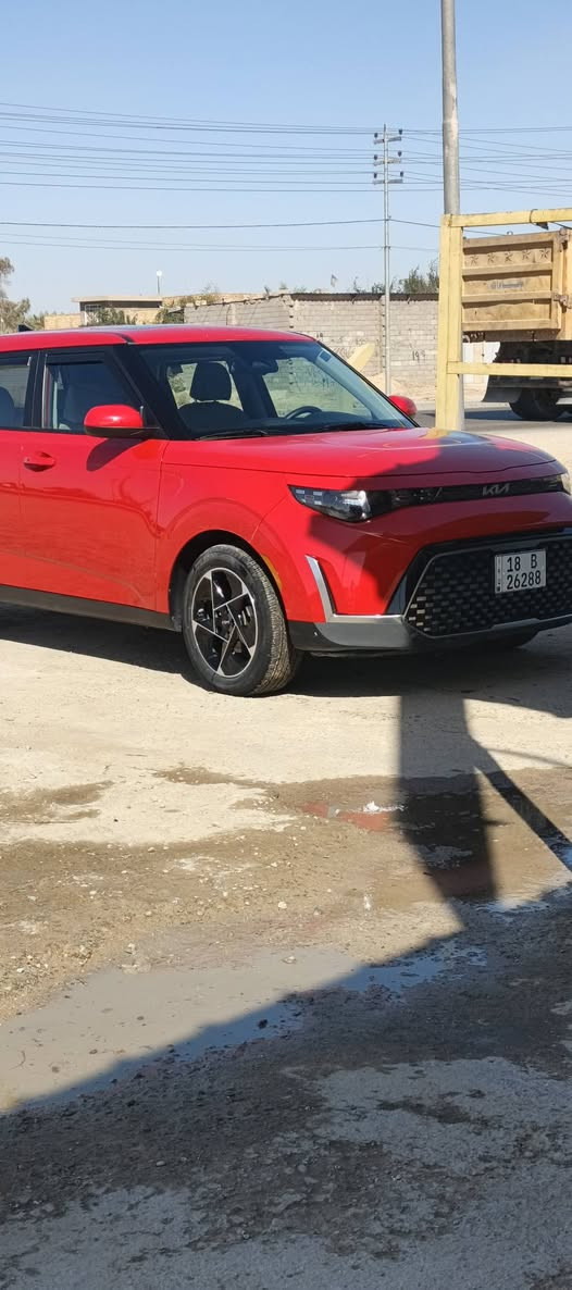KIA SOUL 2024 EX للبيع او مراوس حسب القناعة 
السعر 155 وبيها مجال بسيط 
السياره مكفوله كفاله عامه 
بدون صبغ بدون ارباك 
مواصفاته :-
-شاشة كبيره
- رادارات امامي خلفي وجوانب + توقف ذاتي امامي خلفي مع تحذير 
-دواخل بيانو بلاك 
-شاشة عداد ديجيتال
-جام أوتو 
كامره دواره مع تسجيل
-لايت لد 
- بك لايت لد 
-ويل 17
-تدفئة كشنات + ستيرن 
-درايڤ مود (sport + normal)
-تحديد مسار + مثبت سرعه 
-نظام اطفاء عند التوقف 
نقطه عمياء
سلايت 
بصمه ابواب
بصمه تشغيل
تشغيل عن بعد
قياده ذاتيه
واير لستKIA SOUL 2024 EX
السياره مكفوله كفاله عامه 
بدون صبغ 
مواصفاته :-
-شاشة كبيره
- رادارات امامي خلفي وجوانب + توقف ذاتي امامي خلفي 
-دواخل بيانو بلاك 
-شاشة عداد ديجيتال
-جام أوتو 
كامره دواره مع تسجيل
-لايت لد 
- بك لايت لد 
-ويل 17
-تدفئة كشنات + ستيرن 
-درايڤ مود (sport + normal)
-تحديد مسار + مثبت سرعه 
-نظام اطفاء عند التوقف 
نقطه عمياء
سلايت 
بصمه ابواب
بصمه تشغيل
تشغيل عن بعد
قياده ذاتيه
واير لست
usp
منفذ شحن سريع امامي خلفي
usp
منفذ شحن سريع امامي خلفي 
مكاني بابل
للأستفسار ***********
