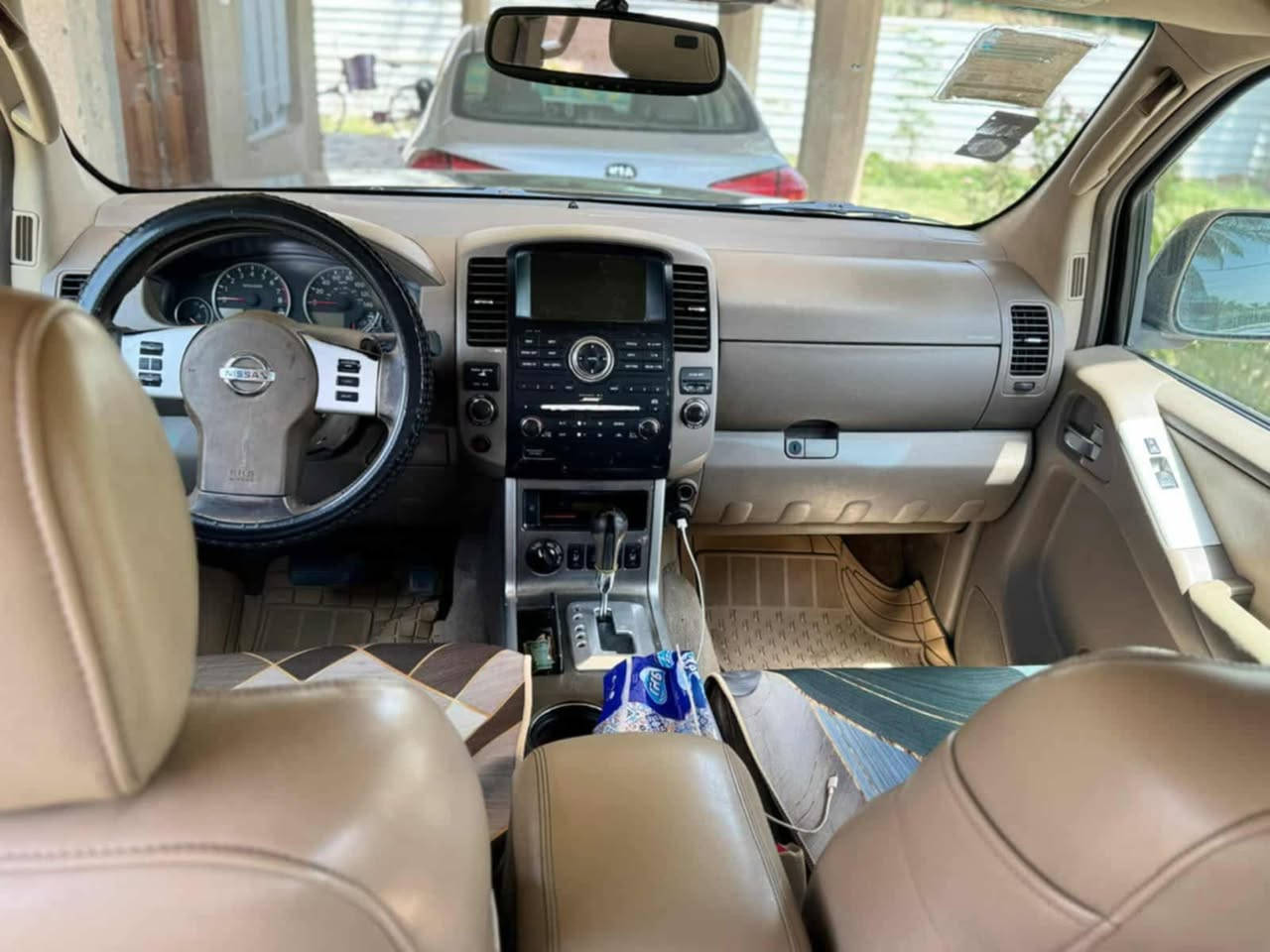 السلام عليكم سيارة بات فندر  2008 للبيع السياره فول عدا البصمه  رقم بغداد ثلاث قطع تبريد  بيه صبغ جاملغ وبنيد  السعر 100$   ***********مكان السياره بغداد المحمودية
