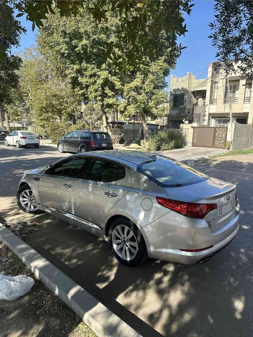 سلام عليكم
للبيع فقط كيا أوبتما 2012 رقم بغداد سنوية لل2030 بأسمي تحويل ثاني يوم 
بيهة صبغ 4 قطع شرط بدون دواخل مكفولة 
ماشية 82 الف حقييقي 
مكينة 2400 مكفولة ممفتوحة 
كير مكفول 
مواصفات النص فول 
تحكمات ستيرن  مثبت سرعة سنتر لوك نظام eco   مخارج Usb  داخل رصاصي اشاير بل مري 
تخم تاير جديد باتري جديد صدر امامي 90‎%‎ الخلفي 90‎%‎ 
تبريد ثلج + تدفئة شغالة 
مكاني بغداد حي الااعلام 
***********
سعرهة 109 وبيهة مجال حك الجية
