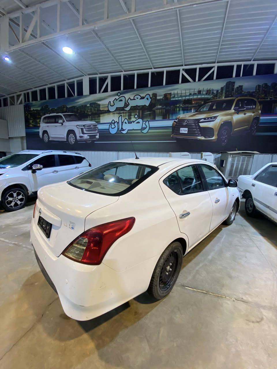 السعر 85 مجال بسيط جدا جدا جدا 
نيسان صني 2023 هندي اصل بليته زركه 
بدون رقم منفيس باسمي تترقم كل المحافضات 
بليته زركه 
اشاير بلجاملغ 
يدات نيكل 
شاشه صغيرة 
منافذ شحن 
مكينه وكير مكفولات 

السيارة بيها بنيد صبغ فقط 

والجاملغ الامامي بي بارد مقدار كف اليد 
كشن العبري موجود بلسيارة باقي بس تشدة اكو بعد غراض موجودات داخل السيارة باقي بس تشدهم 

السعر ((85)) // مجال جدا جدا بسيط 
مكاني النجف // للاتصال // ***********
