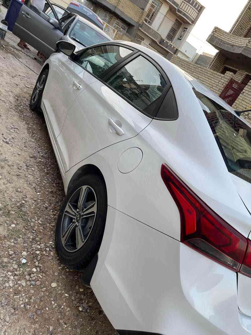 اكسنت موديل 2020امريكي 
▪️اللون ابيض 
▪️ضررها راس البنيد وجاملغ ايمن صبغ فقط
▪️ماشيه79 فقط
▪️تحكم ستيرن 
▪️ثلاث انظمه بالگير سبورت/ايكو اقتصادي/عادي
▪️السياره تبريد وكير ومحرك 8نوزل المرغوب مكفولات
▪️مكفوله من الشاصي وولغد 
▪️رقم بغداد  
▪️السياره جاهزه من كلشي 
▪️السعر اتصل او خاص
 ***********/*********** الكورك بيه واتساب الفلوجة, الأنبار
