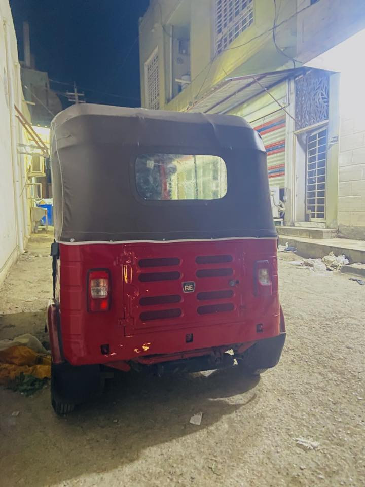 السلام عليكم تكتك للبيع موديل 2018اصل سنويه   باسمي تحويل ثاني يوم  سعر 5,720 واتساب ***********
