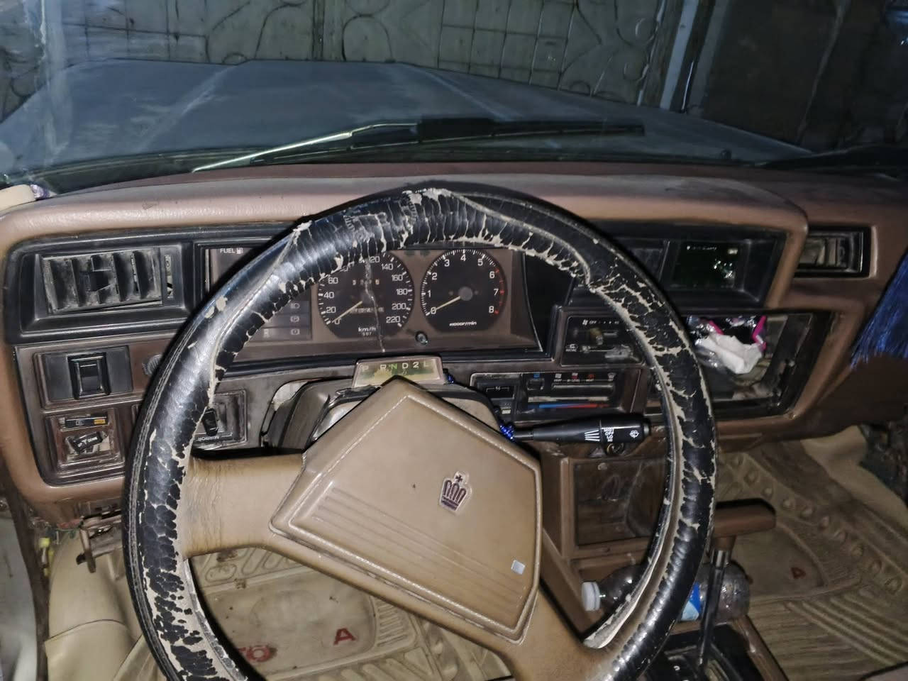 اسلام عليكم البيع سوبر ٨٢ كير ومكينه وينجي سياره هسه كملته بسمي سياره سعر ٤٠ وبيه مجال الرقم ***********
