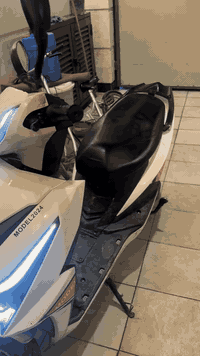 دراجه شحن البيع ست بطاريات سرعتها 80
بطاريات جديده
***********
