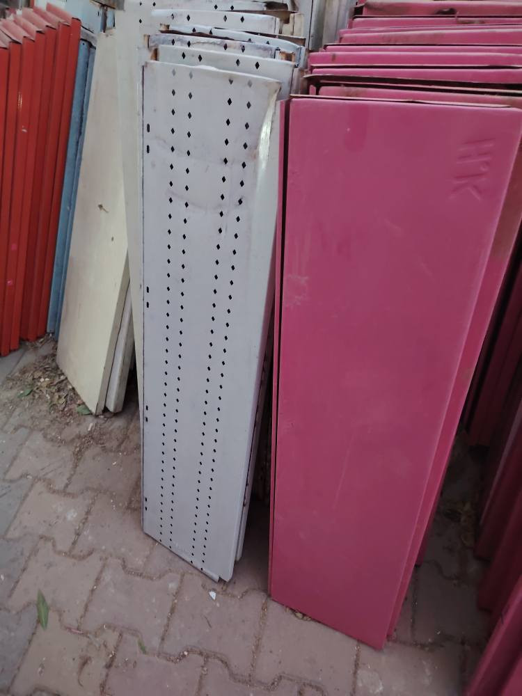 رفوف جدارية للبيع ميسان الأتصال على الرقم الواتساب *********** عمارة, ميسان
