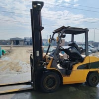 رافعة شوكية • موديل 2005 • مكينة وكير زين