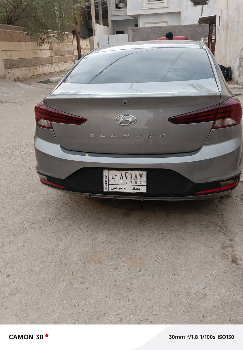 الانتره مديل 2020 مكفوله كير مكينه شواصي بس بنيد مبدل وبارد بل باب والجنطه رقم بغداد معوقين راعيه بل بصره جاهز   ***********  سعر 115 وبيها مجال بسيط
