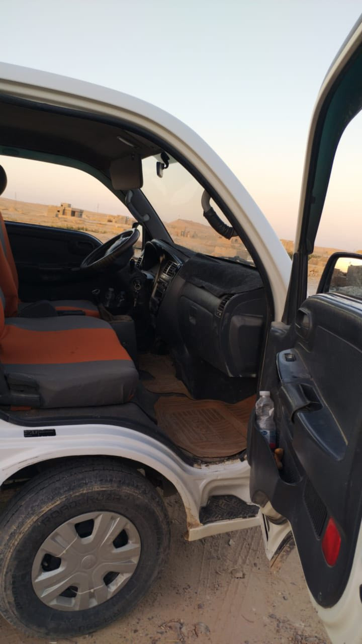 السلام عليكم كيا حمل موديل 2008 محرك لا تبخير لا تنقيص شاصي مكفول كهربائي كلها شغاله رقم انبار  رقم انكليزي سنويه جديده  انتهاء 2030 رقم طويل رايد مراوس بسياره خصوصي  سياره بسمي. تحويل ثاني يوم ***********
