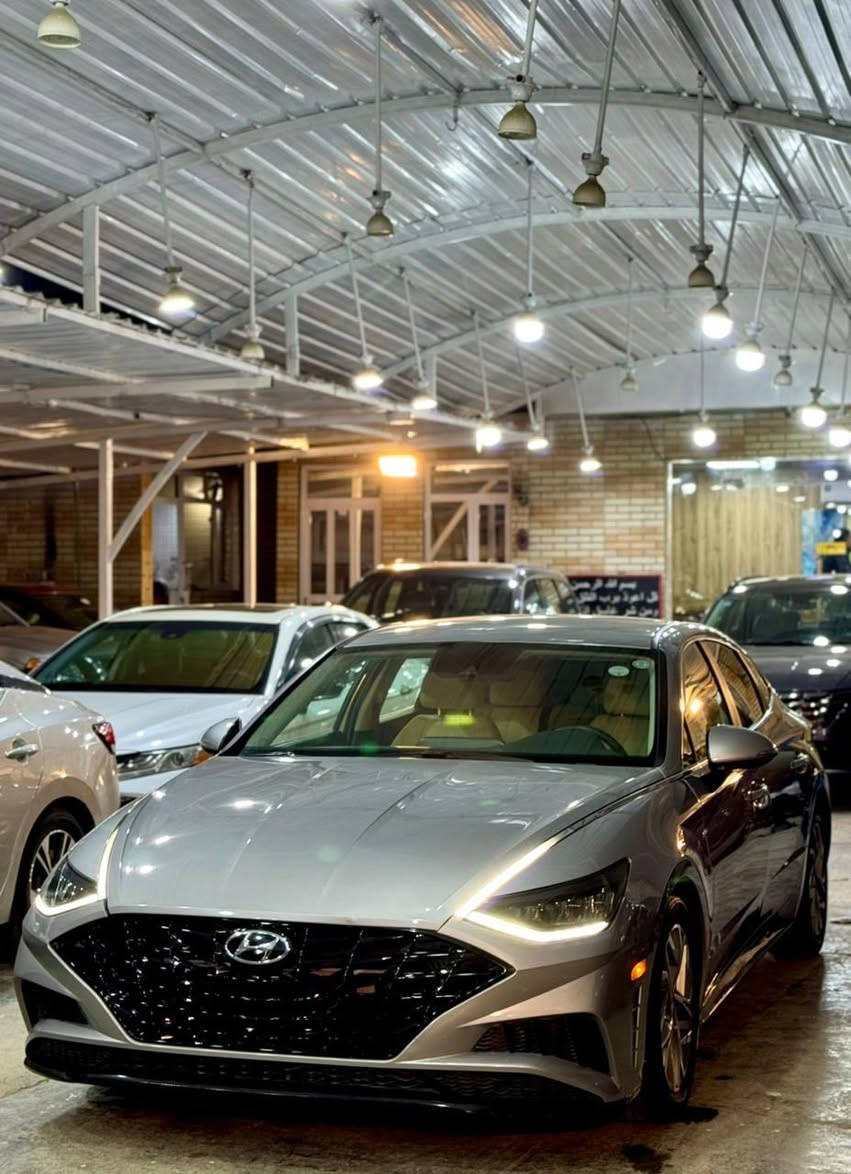 السلام عليكم 
سوناتا 2023 وارد امريكي 
حادثه جاملغ امامي فقط 
صبغ قطعه وحده بدون دواخل 
وبيه بارد بالباب الي وره الصدر مسحوب بي دي ار
صور الحادث مرفقه بالمنشور 
-بصمة ابواب
-دخول ذكي 
-بصمة تشغيل 
-جنطه ذكيه
-لد نهاري 
-رادار 360 درجه 
-حساسات 
-توقف الي 
-اوتو هولد
-اربع انضمة قياده
-كير دكم
-نقطه عمياء
-قياده اليه
-تحديد مسار 
-مؤشر طرق
-داخل ابيض بلادي
-كشنات كهرباء
-كشنات تدفئه
-سايد بريك بصمه
-محرك 2.5 
السعر 175$ وبيه مجال بسيط
كير ومحرك كفاله برغي ممفتوح بيهم 
السياره جاهزه كير ومحرك وحداديه وتخم تاير وتدفئه وتبريد وشرط الفحص
السياره حلوه وناصبه وبالعافيه على الي ياخذها 💜
عنواني بغداد
الهاتف ***********
