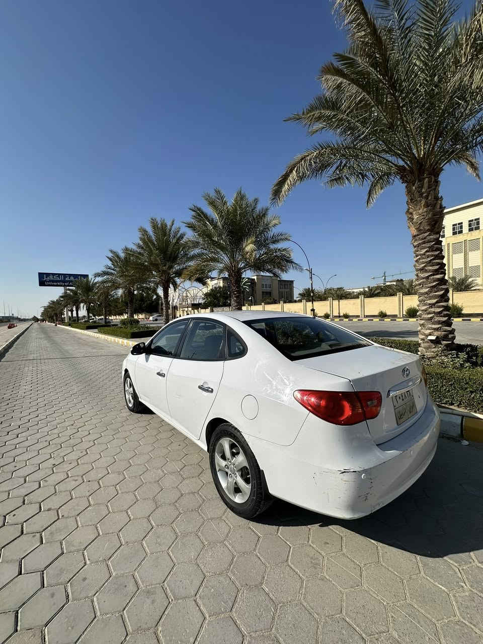 سلام عليكم النتره 2011  للبيع سياره جاهزه من كل نواحي تبريد حداديه كير مكينه سياره جديده بمعنى الكلمه واستخدام شخصي سياره بيها صبغ. فقط گصت البنيد ونص جاملغ امامي بدون فتح بدون تبديل شرط بدون. واخل برغي من داخل لوتعديل بيها ترجع سياره ومنززلكم فيديو بداخل لمنشور شوفو عنواني نجف السعر 107 بيها شويه مجال ***********
