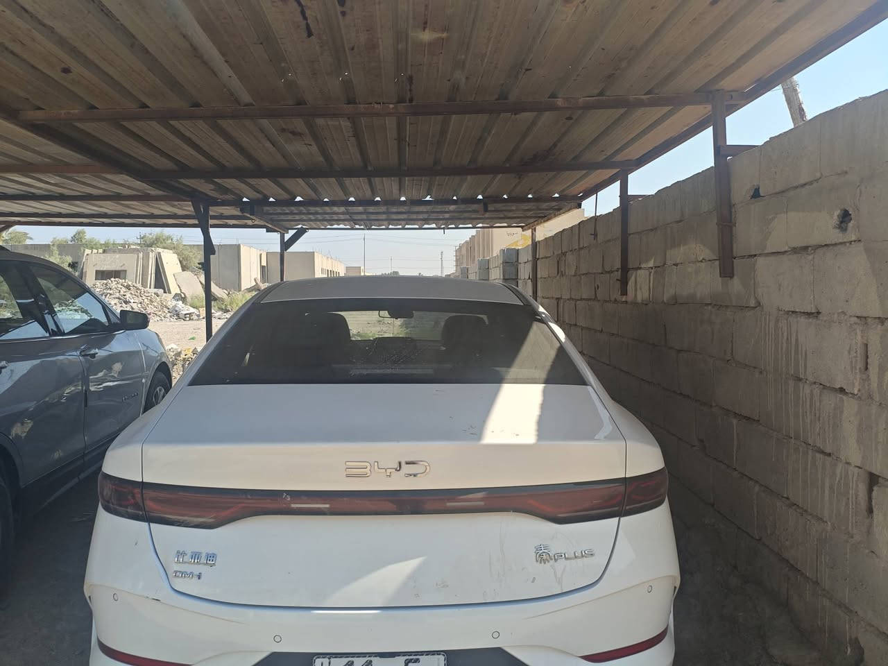 بي واي دي جن بلاس رقم بغداد مكان السيارة الاسكندرية ماشية 14000 ...
*********** بيهة طعجة زغيرة بالبنيد تخريب وطعجة زغيرة بالكنر مال الجنطة واضح بالصورة
